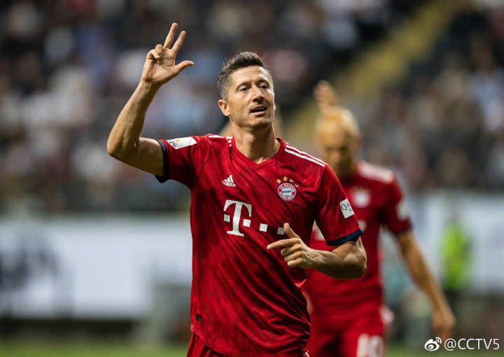 九游体育下载莱万多夫斯基最新消息